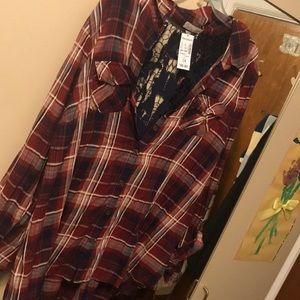 So cute plaid button down